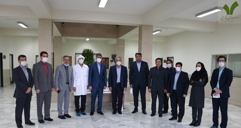 بازدید مدیران ارشد بانک ملت از شرکت داروسازی فارابی