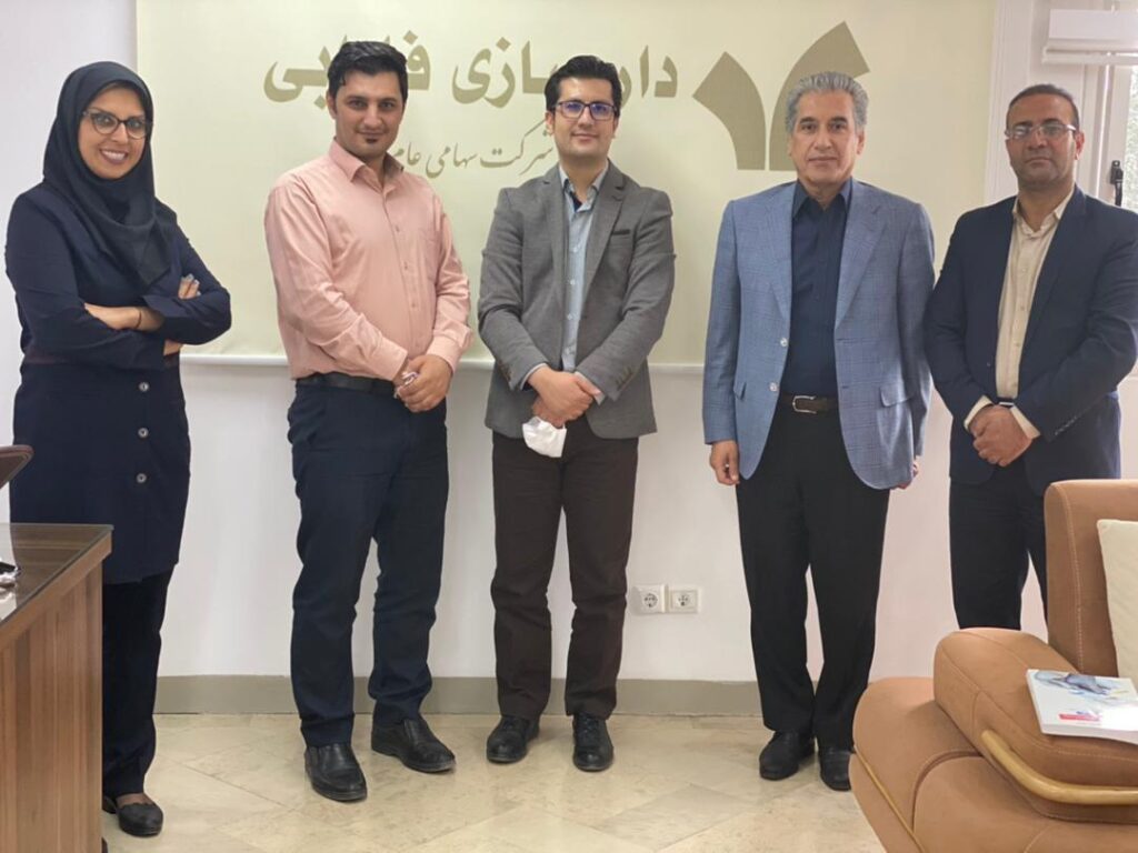 دیدار کارکنان واحد روابط عمومی و امور بین الملل با مدیرعامل فارابی
